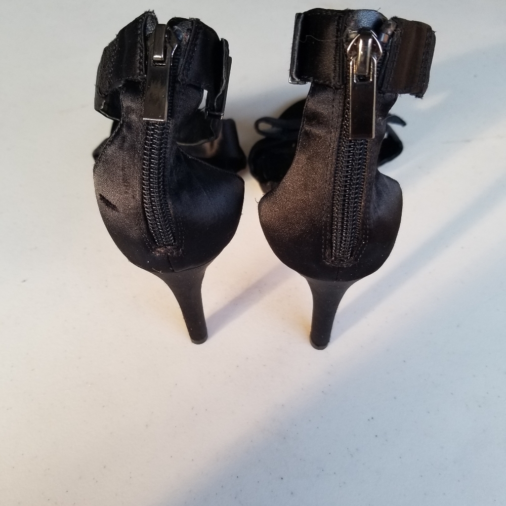 Shoes - Picture 2 of 3